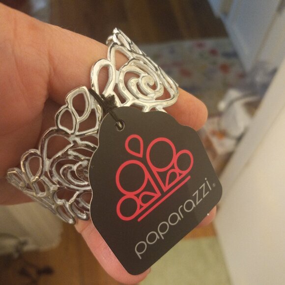 Paparazzi Jewelry - Paparazzi Cuff Bracelet  NWT
